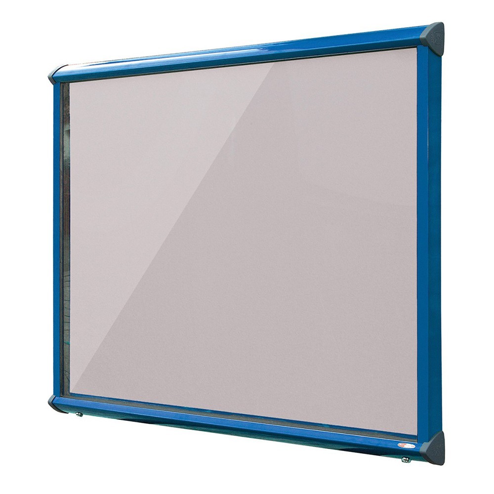 Shield Exterior Showcase with coloured frame - Maple Leaf
